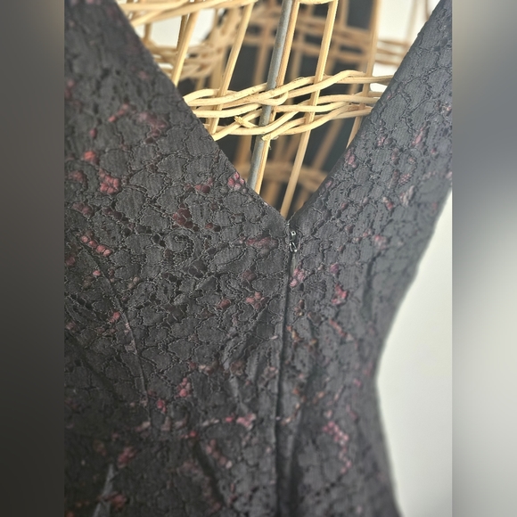 ADRIANNA PAPELL Dress, Size 4 - Picture 4 of 9